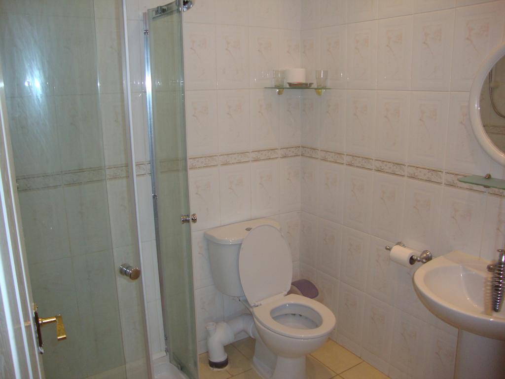 Lakeland Guest House Pembroke Dock Δωμάτιο φωτογραφία