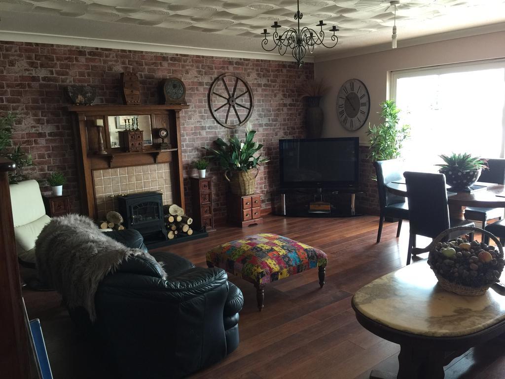 Lakeland Guest House Pembroke Dock Εξωτερικό φωτογραφία